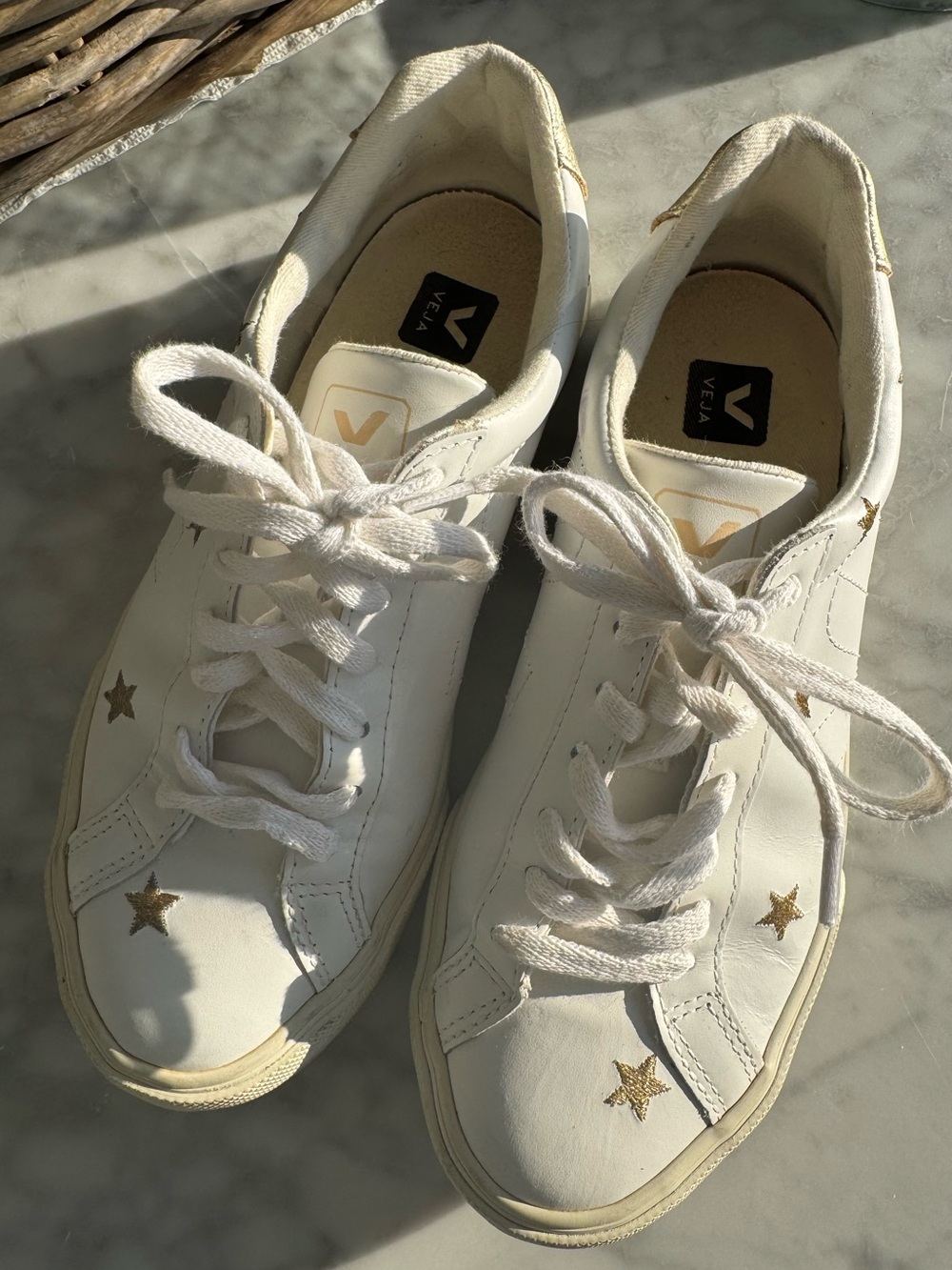 MADEWELL X VEJA Esplar Low Sneakers Embroidered Stars White w Gold Stars Size 6 - Picture 4 of 9